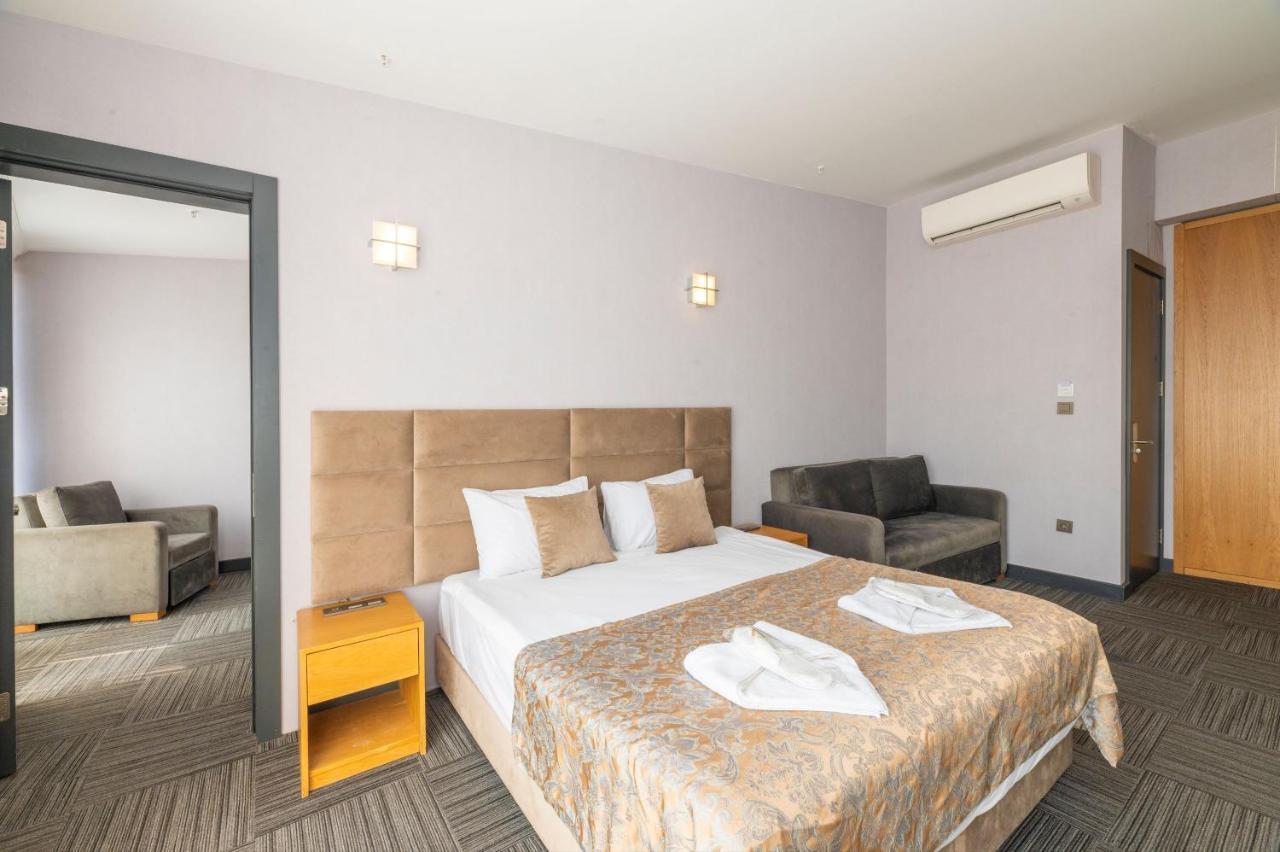 Taksim Hotel V Plus Istanbul Exterior photo