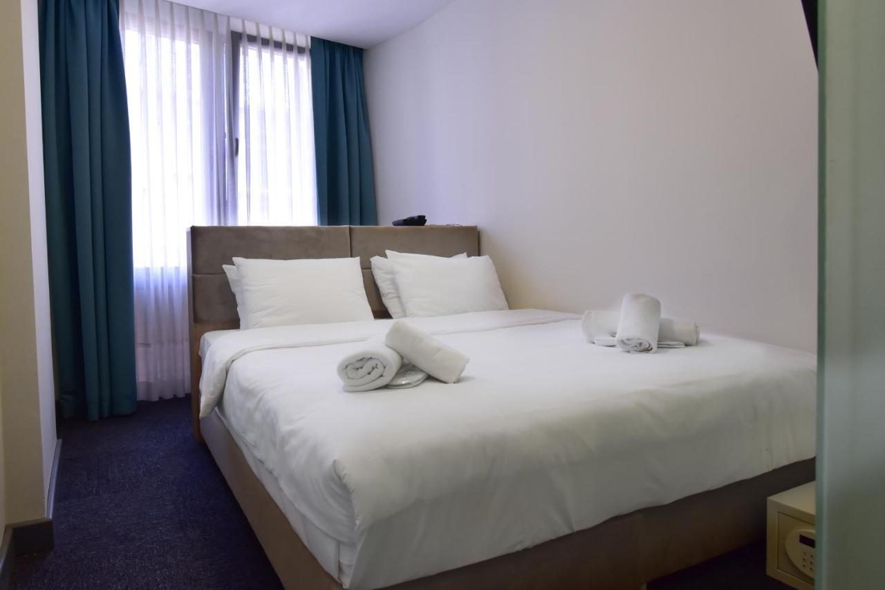 Taksim Hotel V Plus Istanbul Exterior photo